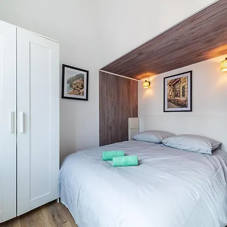 شقة La Bright Duplex Near Bicetre Metro Line 14 *